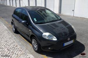 Fiat Grande Punto 1.2 Dynamic Maio/10 - à venda - Ligeiros