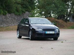 Fiat Stilo 1.9 JTD 115CV Janeiro/03 - à venda - Ligeiros