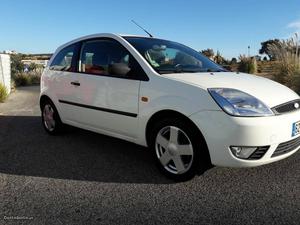 Ford Fiesta 1.4 tdci diesel com ac Setembro/03 - à venda -