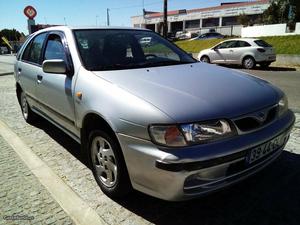 Nissan Almera 1.4cc 16 v. Dezembro/00 - à venda - Ligeiros