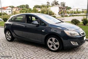 Opel Astra 1.3cdti livrorevisao Dezembro/10 - à venda -