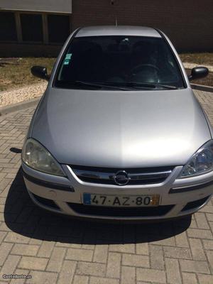 Opel Corsa C Dezembro/05 - à venda - Comerciais / Van,