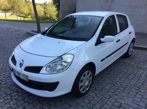 Renault Clio 1.5 DCI Dynamic Março/07 - à venda - Ligeiros