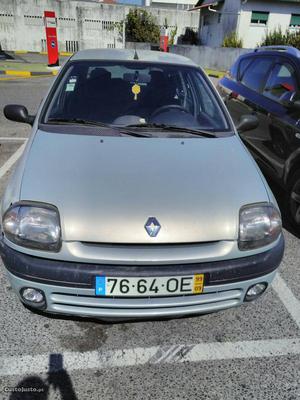 Renault Clio Barato Setembro/99 - à venda - Ligeiros