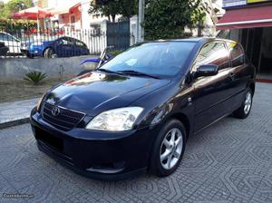 Toyota Corolla 2.0 D4D 110cv 5 lug Setembro/02 - à venda -