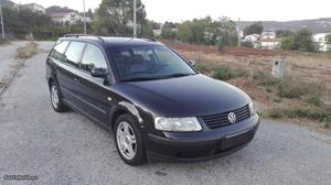 VW Passat 1.9 TDI 115 cv Abril/99 - à venda - Ligeiros