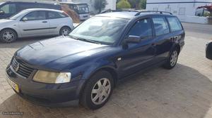 VW Passat Nacional Março/99 - à venda - Ligeiros