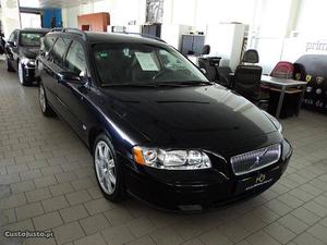 Volvo V70 D5 2.4D Nivel II Outubro/06 - à venda - Ligeiros