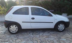 Opel Corsa 1.7 DTI Dez 01 Dezembro/01 - à venda - Ligeiros