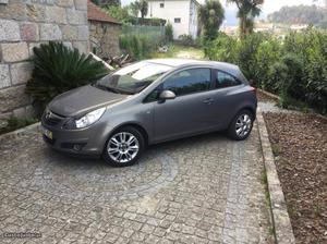 Opel Corsa cv Maio/11 - à venda - Ligeiros