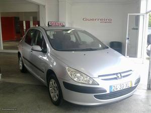 Peugeot  HDI "Navtech" Maio/04 - à venda - Ligeiros
