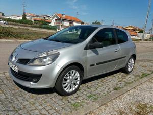 Renault Clio 1.5dci 85cv dynamic s Março/07 - à venda -