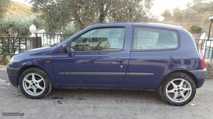 Renault Clio 1.9D Abril/99 - à venda - Comerciais / Van,