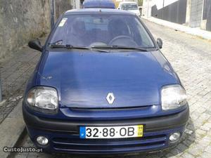 Renault Clio Lig passag Março/99 - à venda - Ligeiros