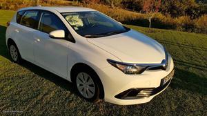 Toyota Auris Active Julho/16 - à venda - Ligeiros