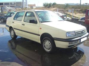 VW Vento CL Setembro/94 - à venda - Ligeiros Passageiros,