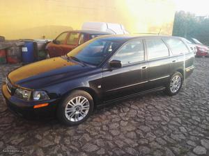 Volvo V d aceito troca Maio/02 - à venda - Ligeiros