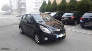 Chevrolet Spark 1.0 LS Bi-Fuel Abril/11 - à venda -