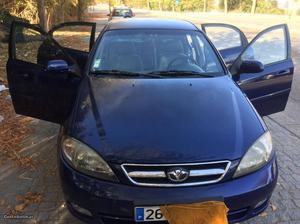 Daewoo Lacetti  valvas Novembro/04 - à venda -