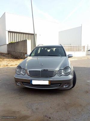 Mercedes-Benz C 220 Elegance Maio/04 - à venda - Ligeiros