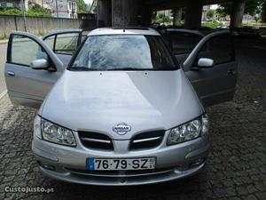 Nissan Almera 1.5 muito bom d tudo Fevereiro/02 - à venda -