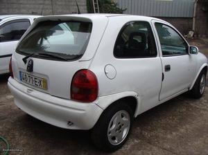 Opel Corsa corsa b Março/95 - à venda - Ligeiros