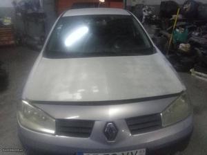 Renault Mégane 1.5dci Outubro/03 - à venda - Ligeiros