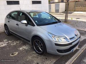 Citroën C4 1.6 HDI 5P Abril/07 - à venda - Ligeiros