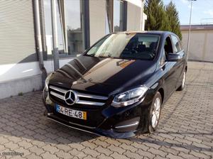 Mercedes-Benz B  D Style Abril/16 - à venda -