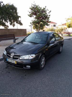 Nissan Almera 1.5 Qx 16 válvulas Outubro/00 - à venda -