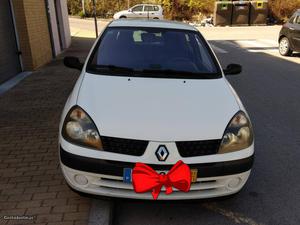 Renault Captur autentik clio Dezembro/01 - à venda -