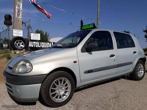 Renault Clio Junho/01 - à venda - Ligeiros Passageiros,