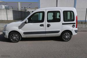 Renault Kangoo 1.5 dCi Fevereiro/06 - à venda - Ligeiros