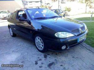 Renault mégane coupe 1.4cc em muito bom estado Dezembro/99