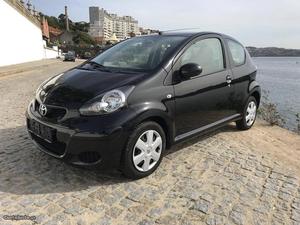 Toyota Aygo 1.0 A/C Junho/09 - à venda - Ligeiros