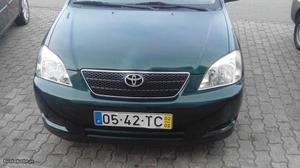 Toyota Corolla 1.4 Vvti Terra Fevereiro/02 - à venda -