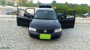 VW Passat 1.9 TDI 115 cv Dezembro/99 - à venda - Ligeiros