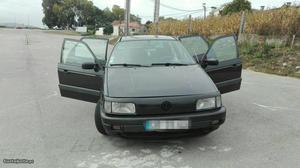 VW Passat Passat Novembro/89 - à venda - Ligeiros