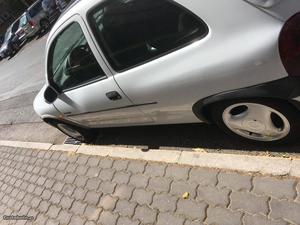 Opel Corsa 1.5 Janeiro/97 - à venda - Ligeiros Passageiros,