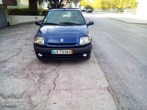 Renault Clio 1.9d 5 lugares Setembro/99 - à venda -