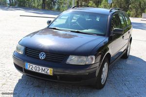 VW Passat Variant cv Março/99 - à venda - Ligeiros