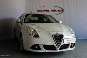 Alfa Romeo Giulietta 1.6 JTDM DISTINCTIVE Agosto/13 - à