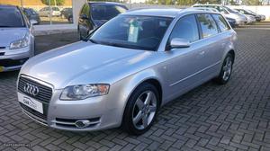 Audi A4 Avant 2.0TDI com GPS Agosto/05 - à venda - Ligeiros