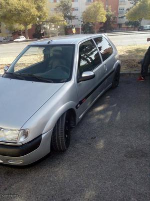 Citroën Saxo 1.6 Março/99 - à venda - Ligeiros