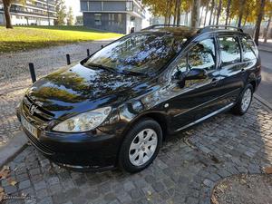 Peugeot 307 break 1.4i 16v xt Janeiro/04 - à venda -