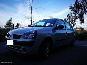 Renault Clio V Expression Março/03 - à venda -