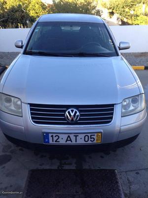 VW Passat 1.9TDI 130cv M5 Janeiro/01 - à venda - Ligeiros