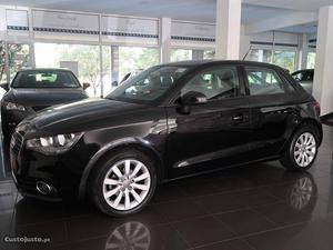 Audi A1 SB 1.6 TDi Advance Novembro/12 - à venda - Ligeiros