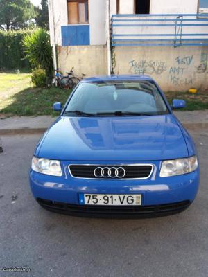 Audi A3 Audi 110 Junho/98 - à venda - Ligeiros Passageiros,