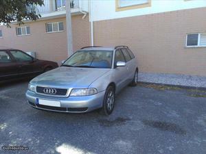 Audi A4 Avant 1.6 TROCO/JEEP Outubro/97 - à venda -